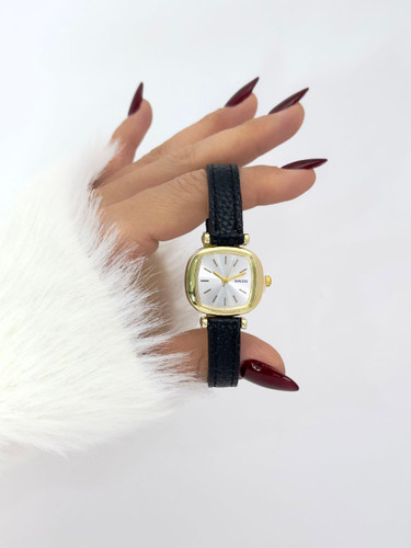 مشکی صفحه سفید